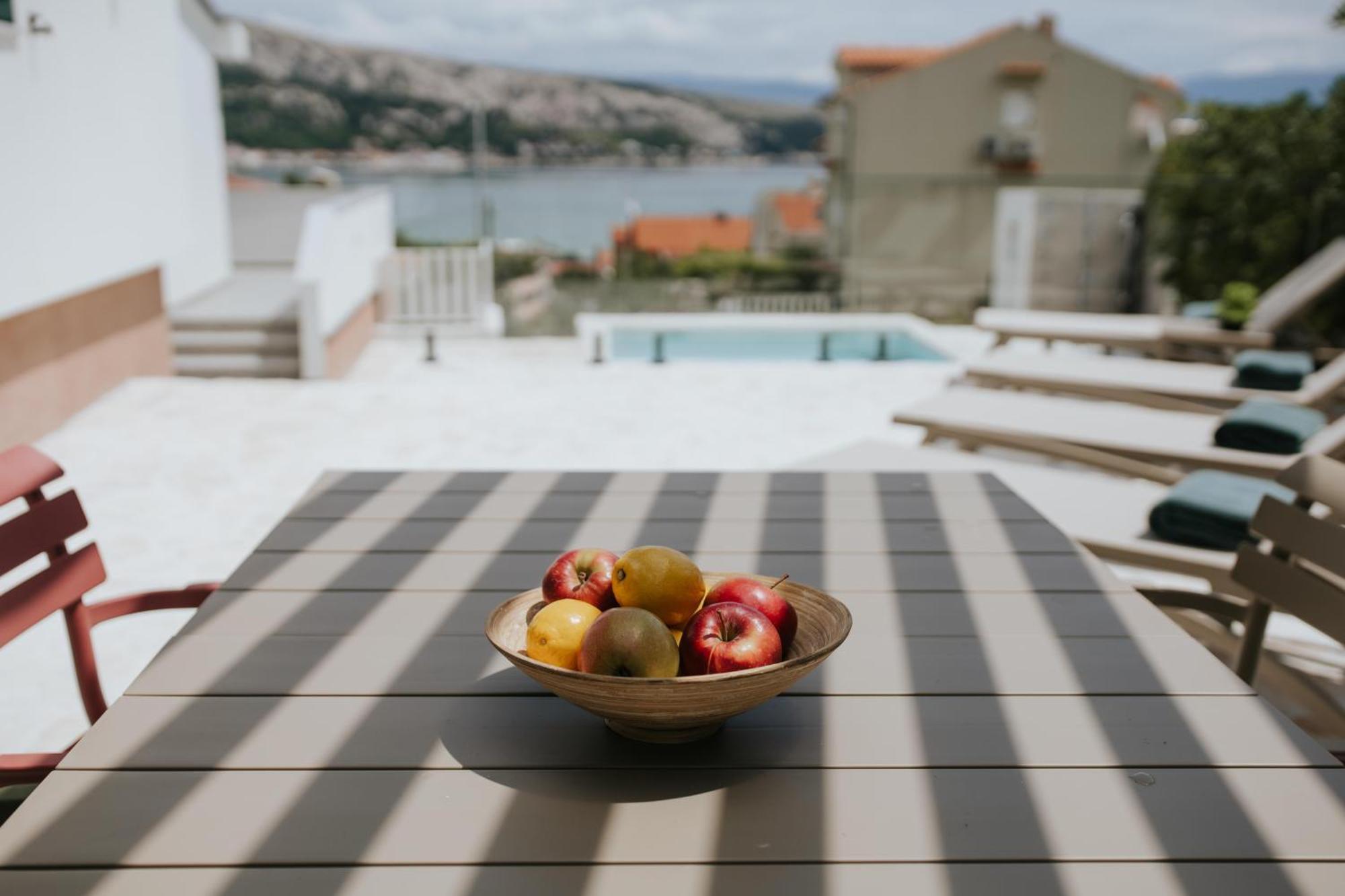 Villa Zlata - Holiday House Baška Exteriör bild
